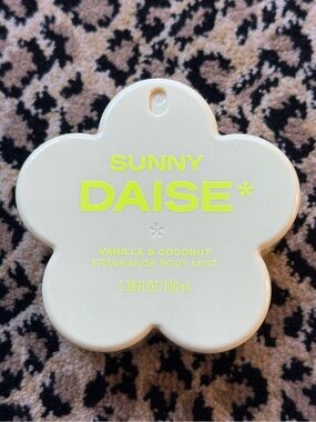 Sunny Daise body mist (NWOT)